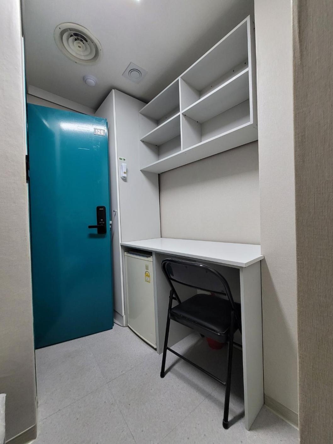 Female Only - Coco Stay Jongno Hyehwa Station Seoul Bilik gambar